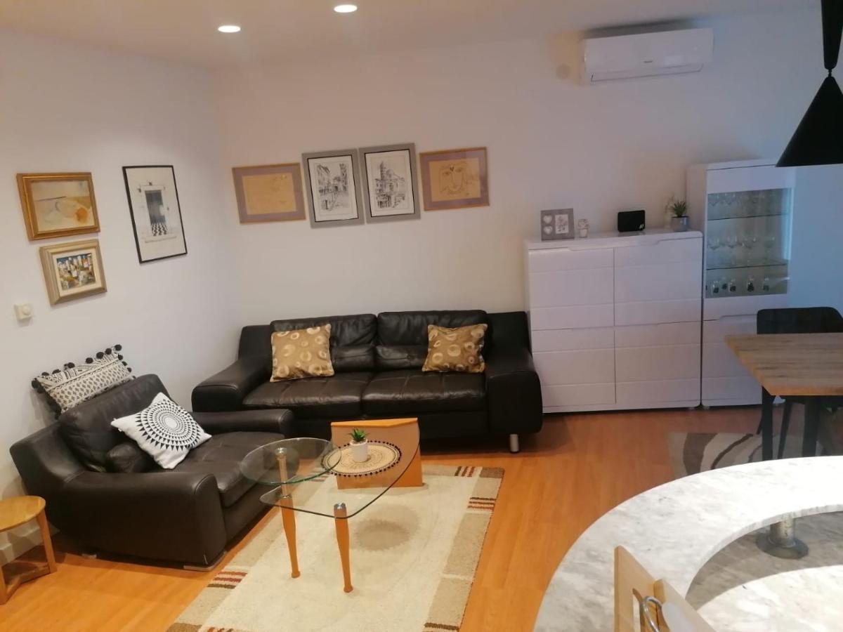Apartment Pino Zadar Buitenkant foto