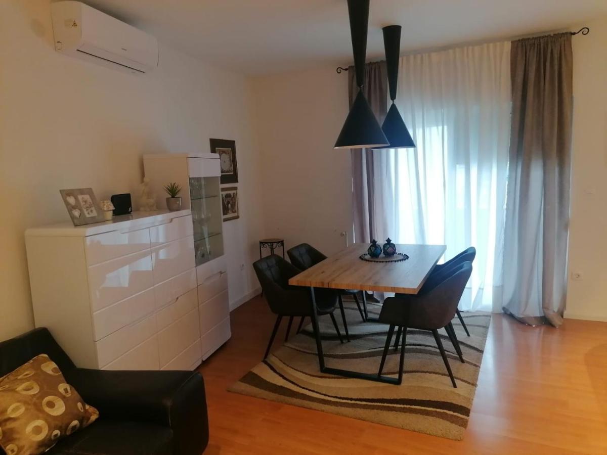 Apartment Pino Zadar Buitenkant foto