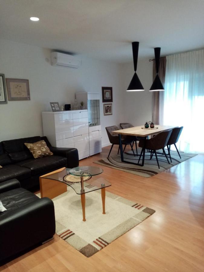 Apartment Pino Zadar Buitenkant foto