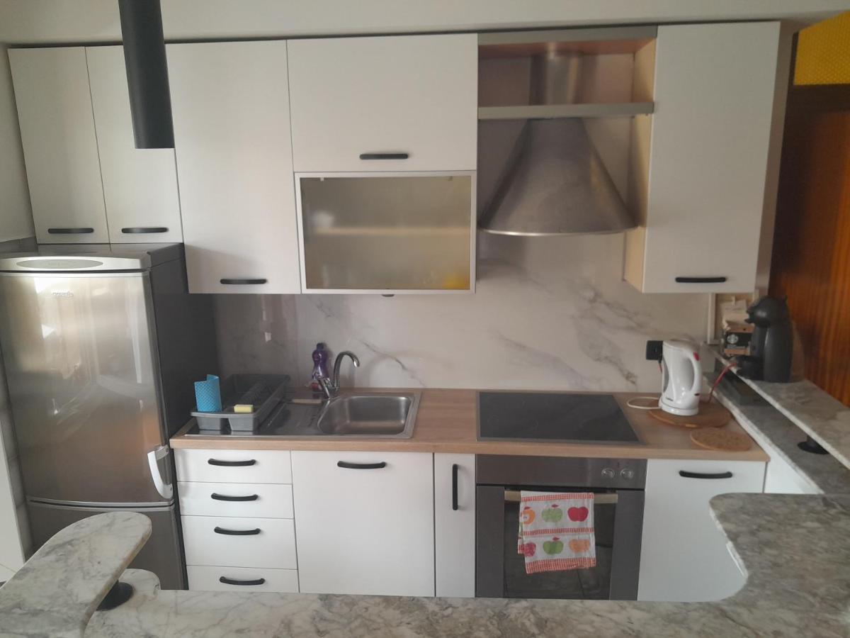 Apartment Pino Zadar Buitenkant foto