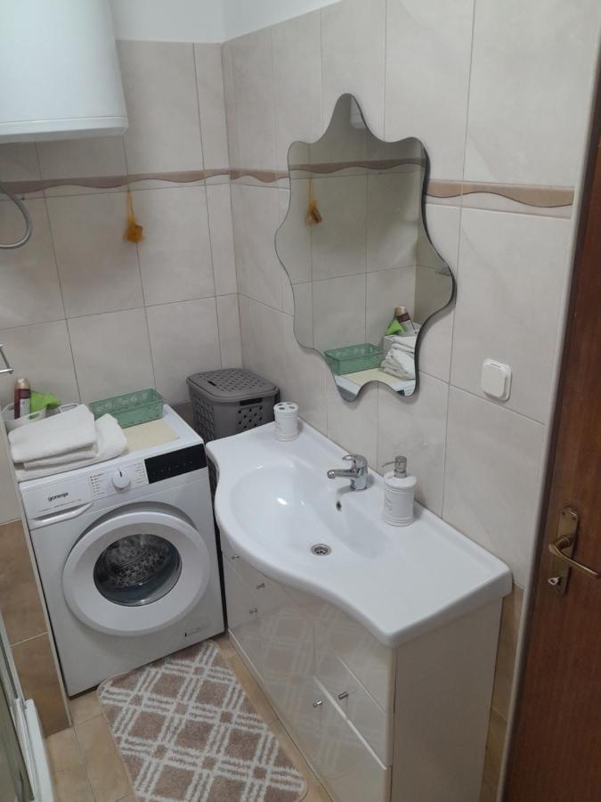 Apartment Pino Zadar Buitenkant foto