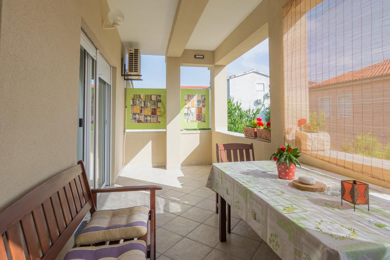 Apartment Pino Zadar Buitenkant foto