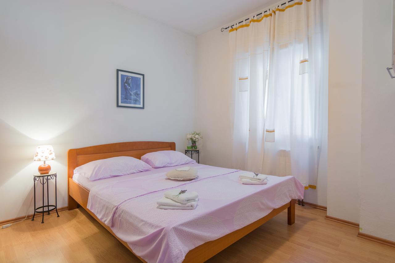 Apartment Pino Zadar Buitenkant foto