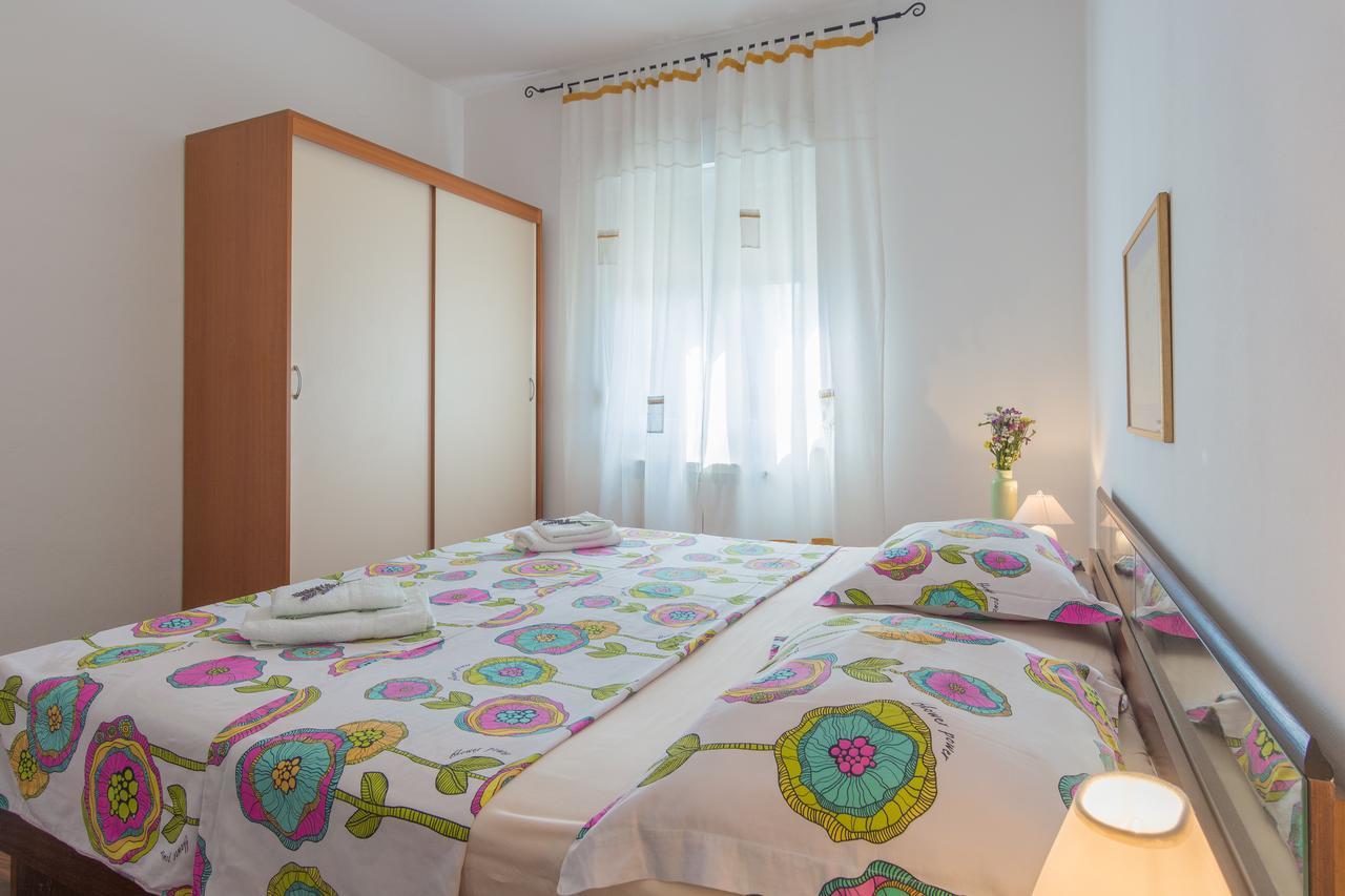 Apartment Pino Zadar Buitenkant foto